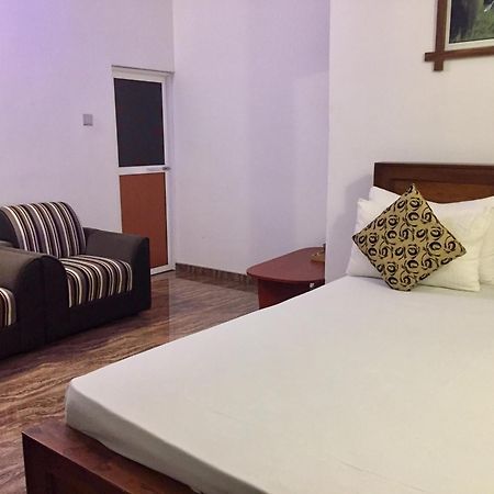 Thisara Guest House Polonnaruwa Pokoj fotografie